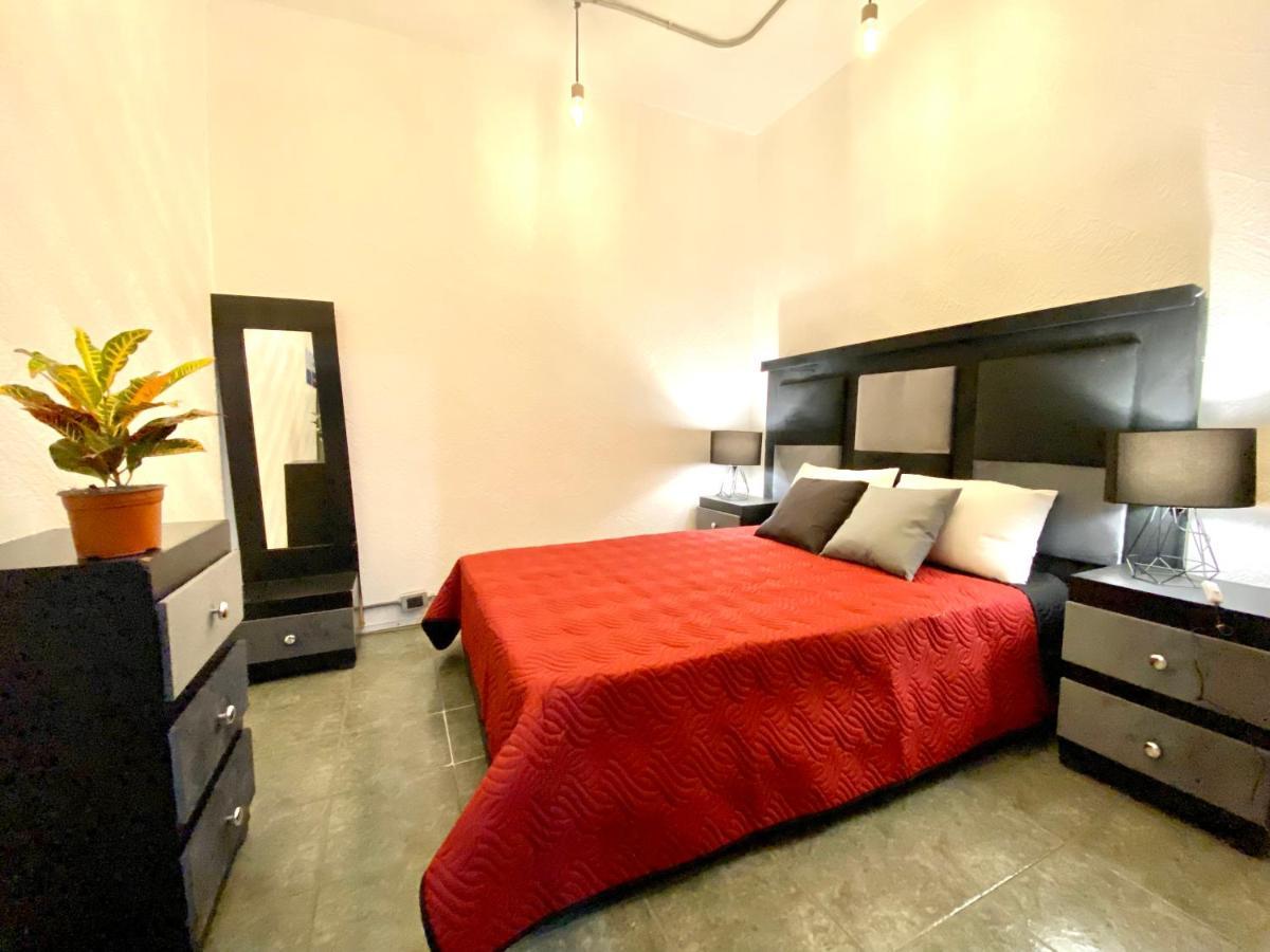 Roomies Hostel Reforma-El Angel เม็กซิโกซิตี้ ภายนอก รูปภาพ